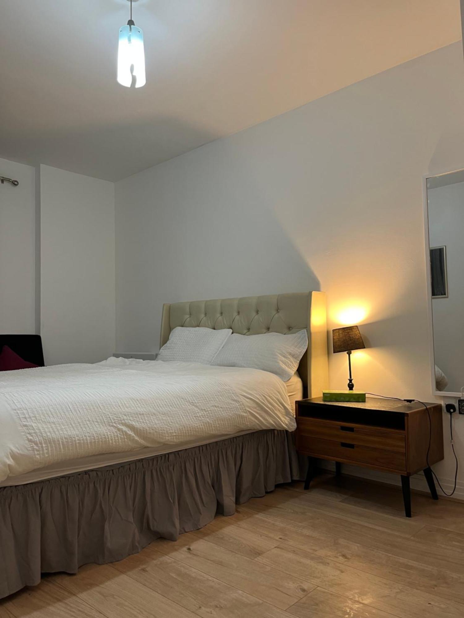 North Acton Flat Apartment London Exterior photo