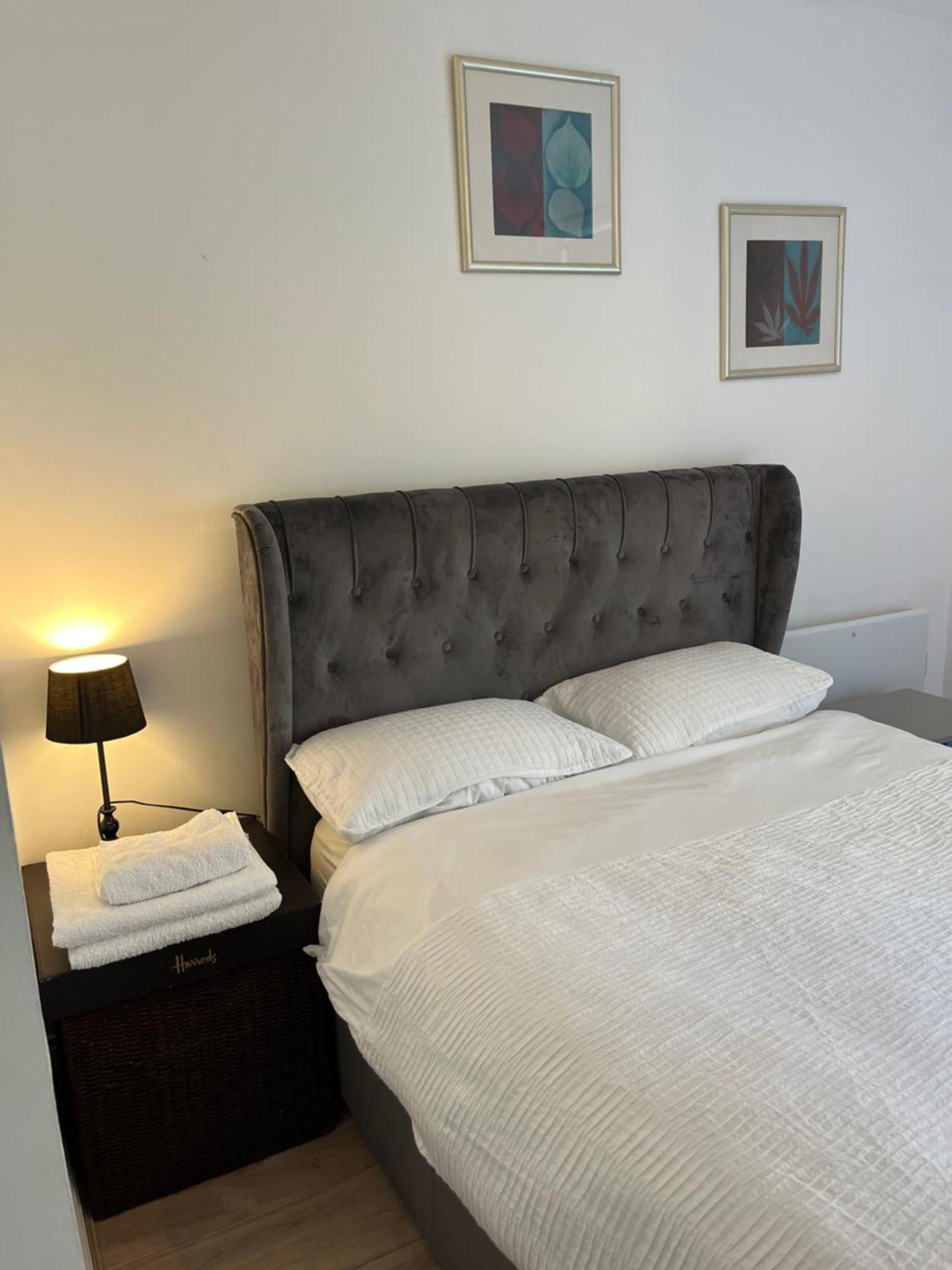 North Acton Flat Apartment London Exterior photo